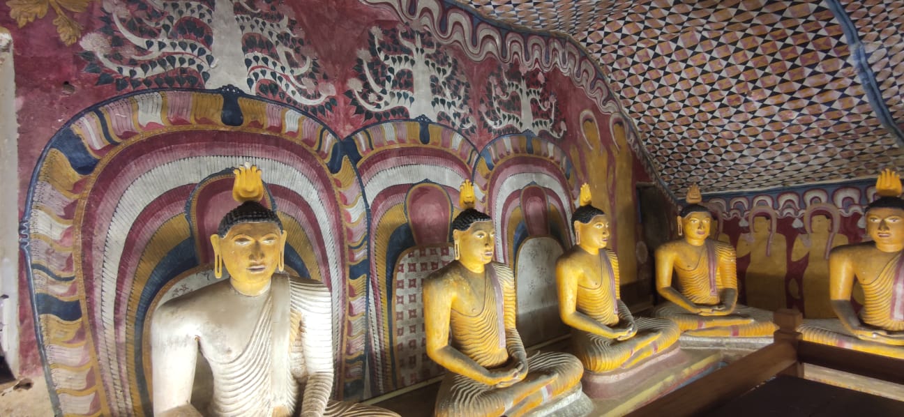 Dambulla cave Temple 