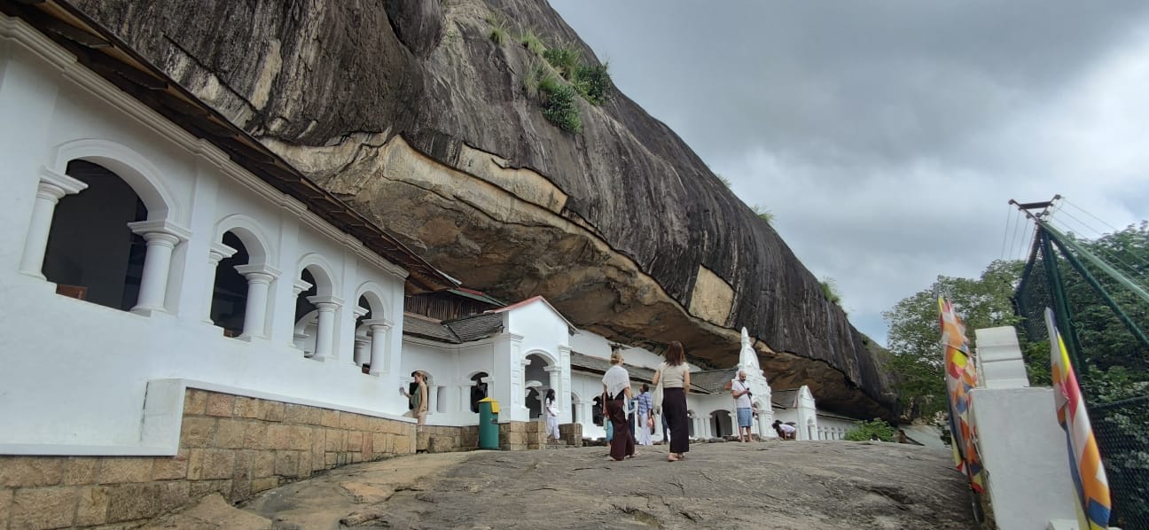 Dambulla cave Temple 